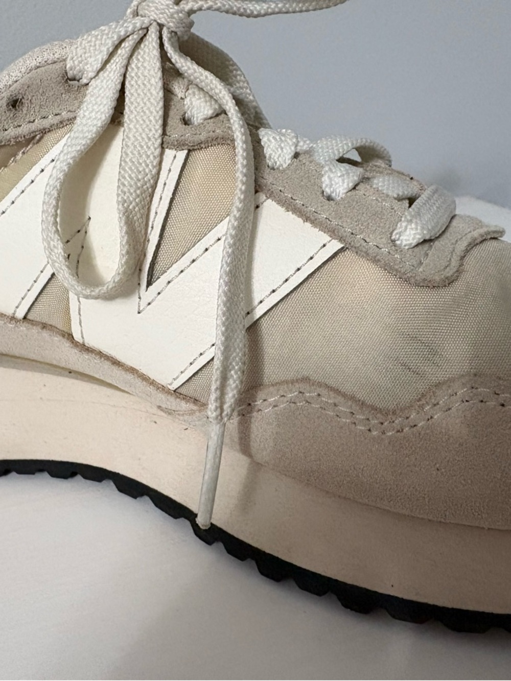New Balance 237 Moonbeam Sea Salt Retro Lifestyle Sneakers - Women’s Size 8 - Picture 7 of 10